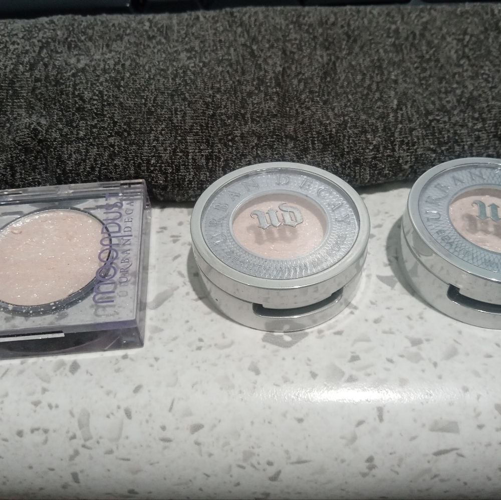 Urban Decay cosmic eyeshadow